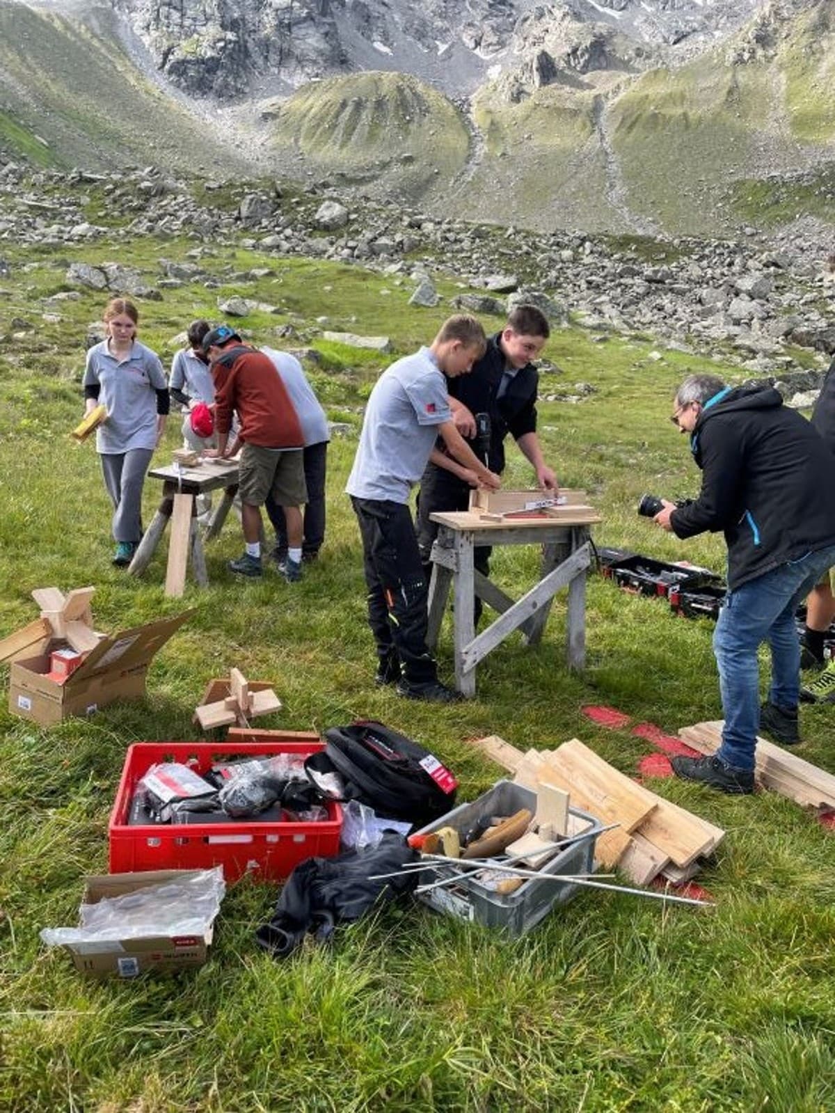 Lena mit dem Prakti-Ausschuss