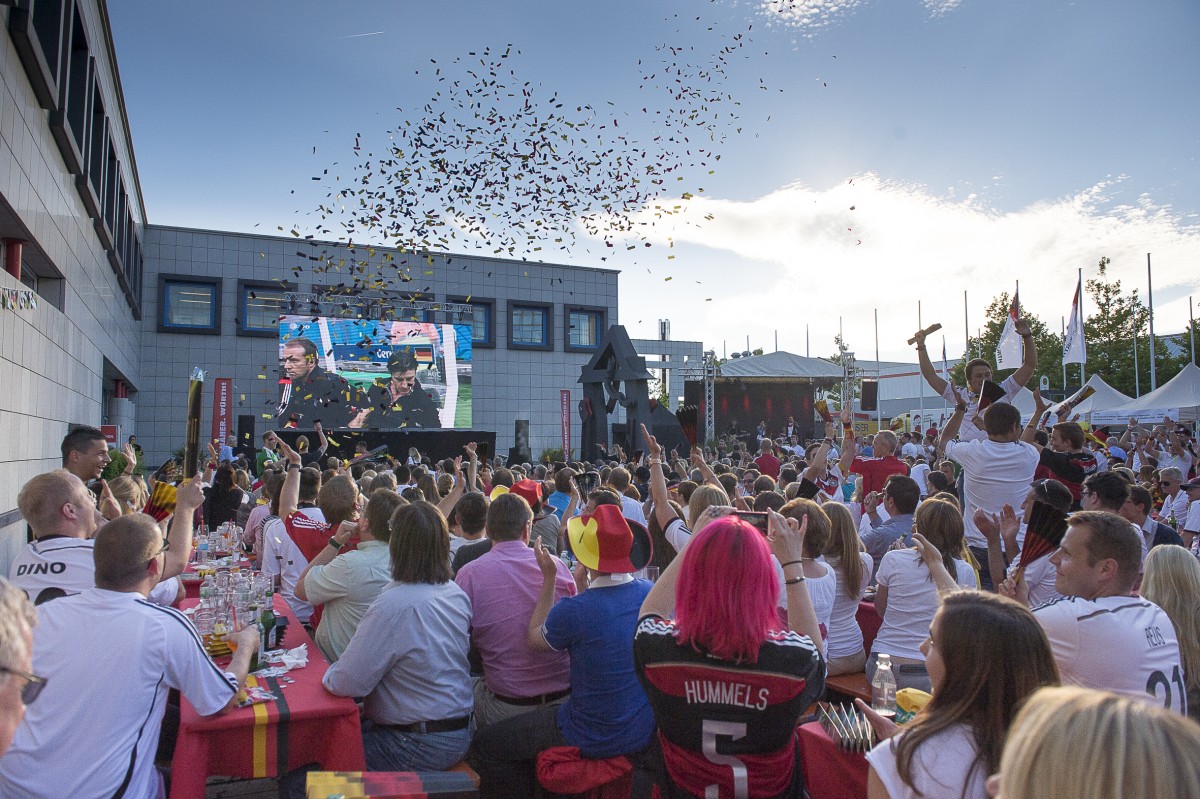 Public Viewing