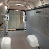 Ausstattung Mercedes Benz Springer 3 Kastenwagen